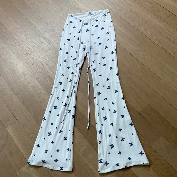 Tiger Mist Esta Pants Butterfly Print - Picture 3 of 4